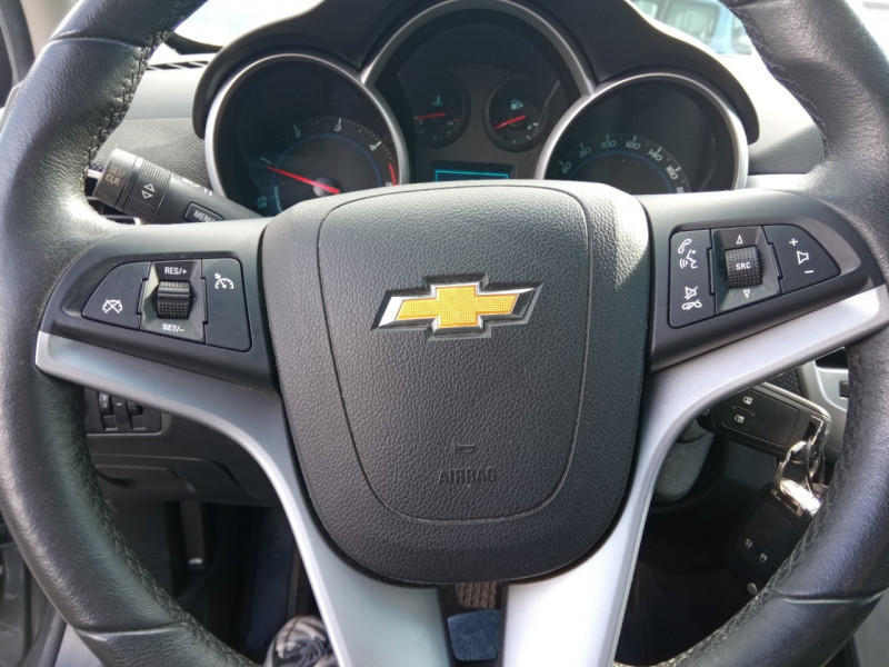 Photo 11 de l'offre de CHEVROLET CRUZE SW 1.7 VCDI 131CH LTZ+ S&S à 8490€ chez Vianor occasions