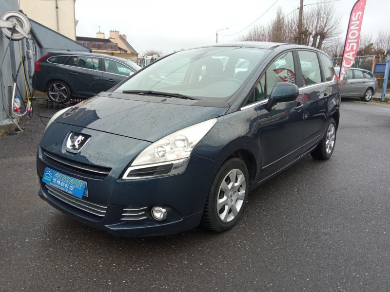 Peugeot 5008 1.6 VTI 16V ACCESS 5PL Essence GRIS Occasion à vendre