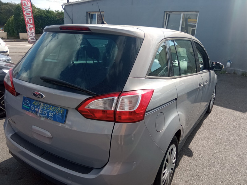 Photo 3 de l'offre de FORD GRAND C-MAX 1.6 TDCI 95CH FAP BUSINESS NAV à 7990€ chez Vianor occasions