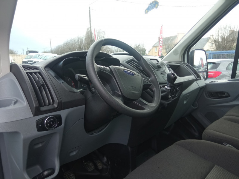 Photo 7 de l'offre de FORD TRANSIT 2.0 TDCI 130 AMBIENTE PORTE VOITURE DEPANNEUSE à 26990€ chez Vianor occasions