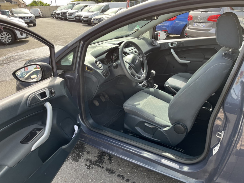 Photo 2 de l'offre de FORD FIESTA 1.25 82CH TREND 3P à 7990€ chez Vianor occasions