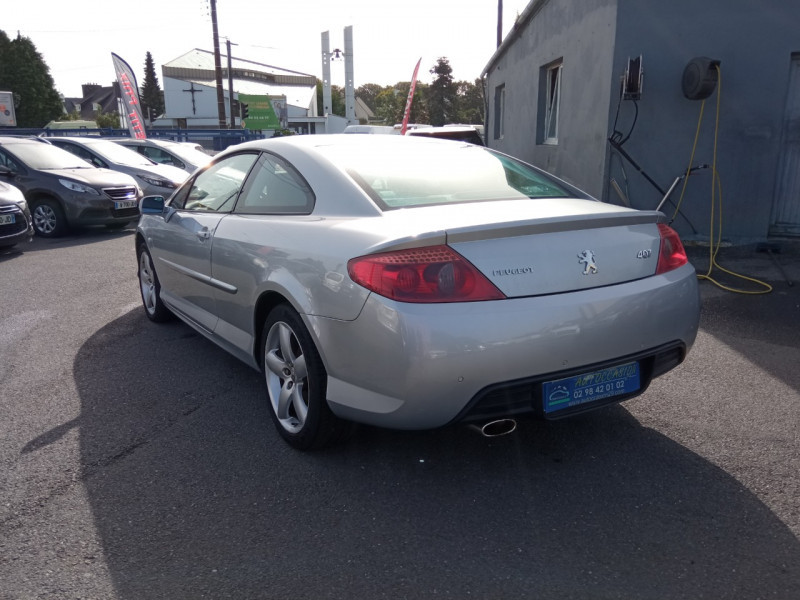 Photo 2 de l'offre de PEUGEOT 407 COUPE 2.2 16V SPORT PACK à 7990€ chez Vianor occasions