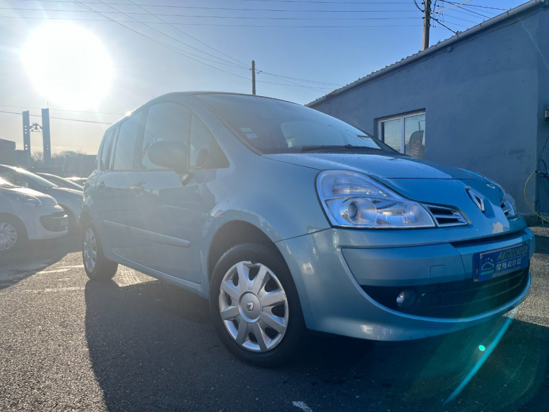 Photo 3 de l'offre de RENAULT GRAND MODUS 1.5 DCI 85CH EXPRESSION à 6490€ chez Vianor occasions