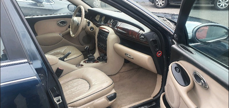 Photo 6 de l'offre de ROVER 75 BREAK 2.0 CDT PACK LUXE à 4490€ chez Vianor occasions