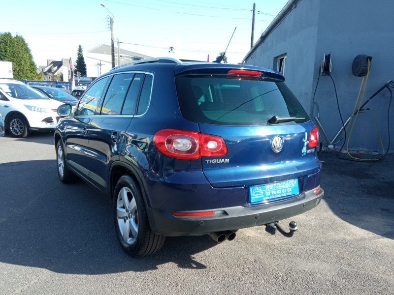 Photo 7 de l'offre de VOLKSWAGEN TIGUAN 2.0 TDI 140CH FAP CARAT 4MOTION à 7490€ chez Vianor occasions