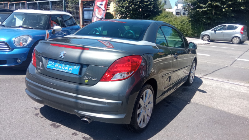 Photo 4 de l'offre de PEUGEOT 207 CC 1.6 VTI 16V SPORT à 6990€ chez Vianor occasions