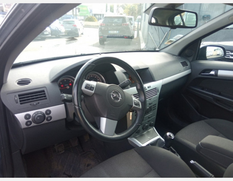 Photo 10 de l'offre de OPEL ASTRA 1.7 CDTI110 ENJOY ECOF 5P à 5490€ chez Vianor occasions