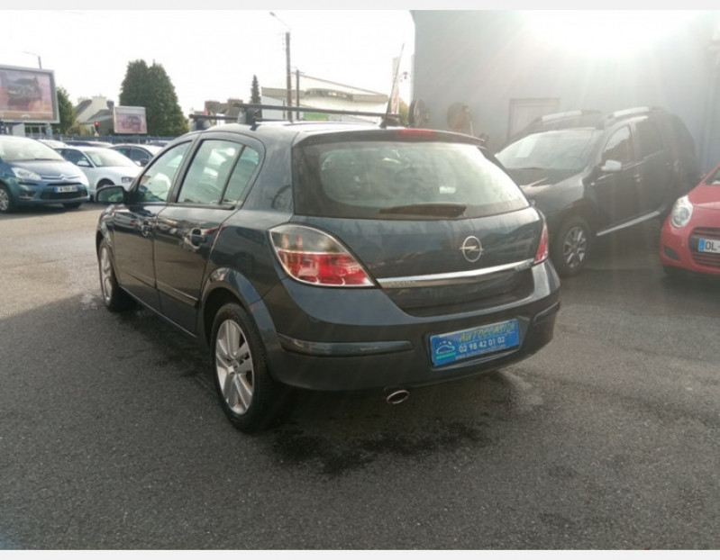 Photo 7 de l'offre de OPEL ASTRA 1.7 CDTI110 ENJOY ECOF 5P à 5490€ chez Vianor occasions