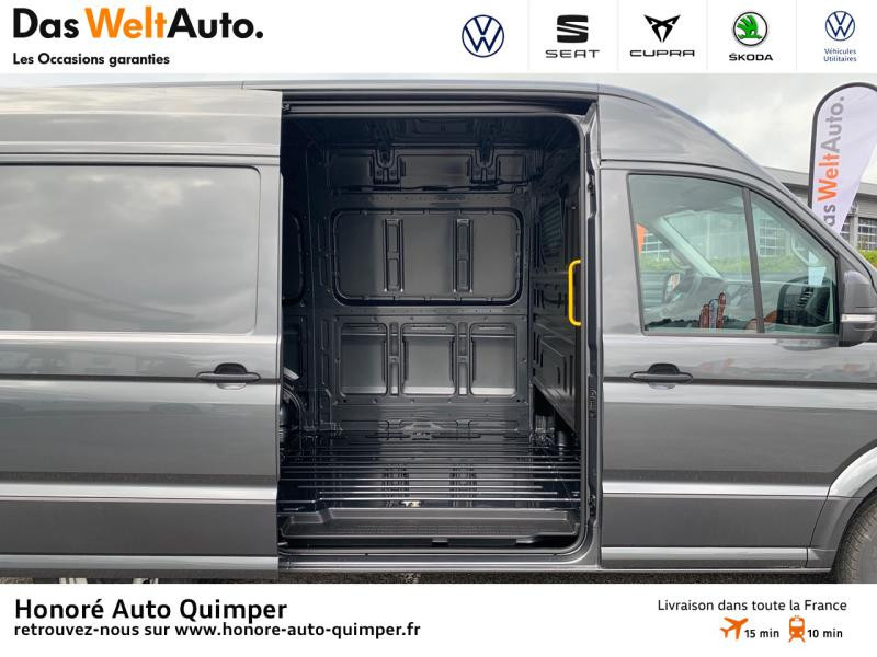Photo 8 de l'offre de VOLKSWAGEN Crafter Fg 35 L3H3 2.0 TDI 177ch Business Traction BVA8 à 50990€ chez Honore Auto - Volkswagen Quimper