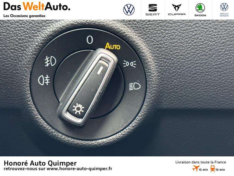 Photo 12 de l'offre de VOLKSWAGEN T-Roc 1.5 TSI EVO 150ch R-Line DSG7 S&S à 32990€ chez Honore Auto - Volkswagen Quimper