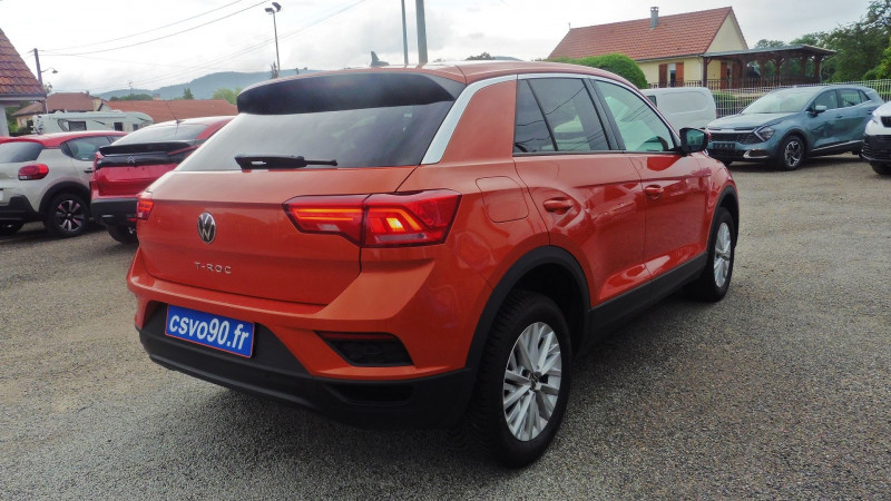 Photo 16 de l'offre de VOLKSWAGEN T-ROC PNEUS 4SAISONS 1.6 TDI 115CH LOUNGE S&S à 23990€ chez CSVO