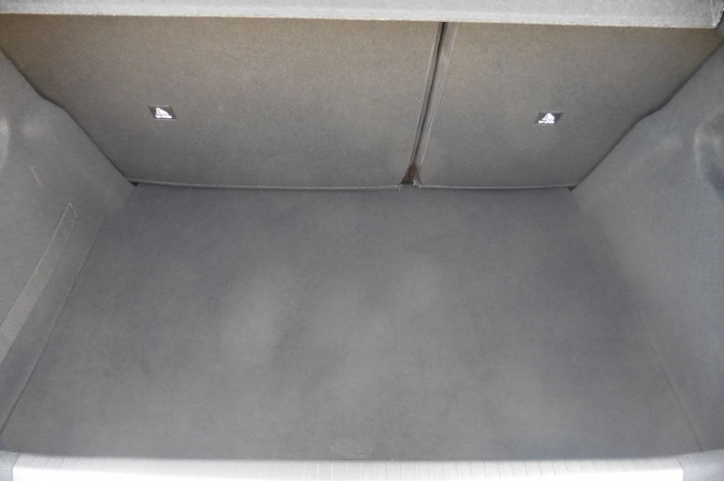 Photo 12 de l'offre de PEUGEOT 208 1.2 PURETECH 100CH S&S ALLURE PACK EAT8 à 22490€ chez CSVO