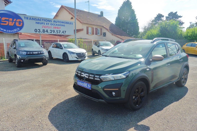 Dacia SANDERO+OPTIONS 1.0 TCE 110CH STEPWAY EXTREME + -24 Essence KAKI LICHEN Neuf à vendre