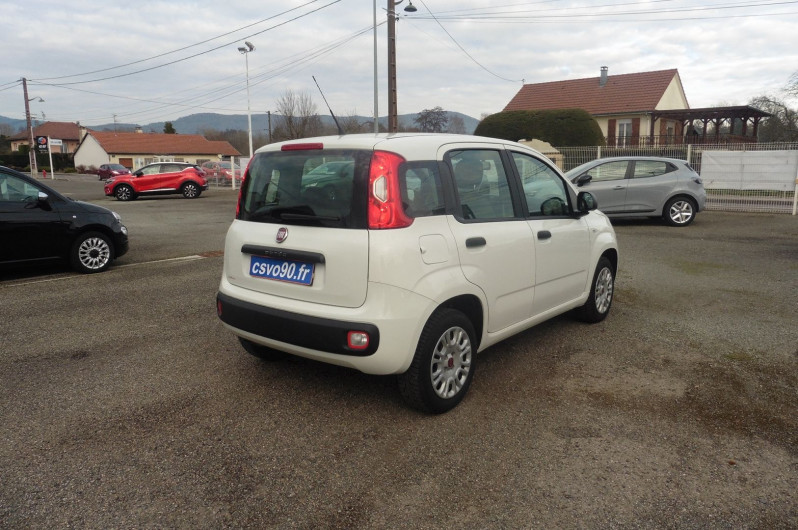 Photo 13 de l'offre de FIAT PANDA 1.2 8V 69CH POP à 8460€ chez CSVO