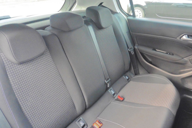 Photo 12 de l'offre de PEUGEOT 308 1.2 PURETECH 110CH S&S ACTIVE PACK à 13460€ chez CSVO