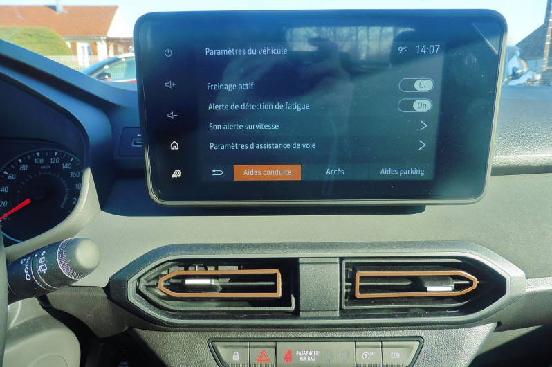 Photo 6 de l'offre de DACIA SANDERO 1.0 TCE 110CH STEPWAY EXTREME -24 à 19760€ chez CSVO
