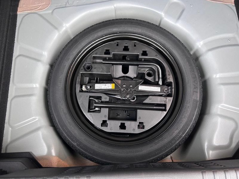 Photo 12 de l'offre de RENAULT CLIO V 1.5 BLUE DCI 100CH EVOLUTION - 24 à 21490€ chez CSVO