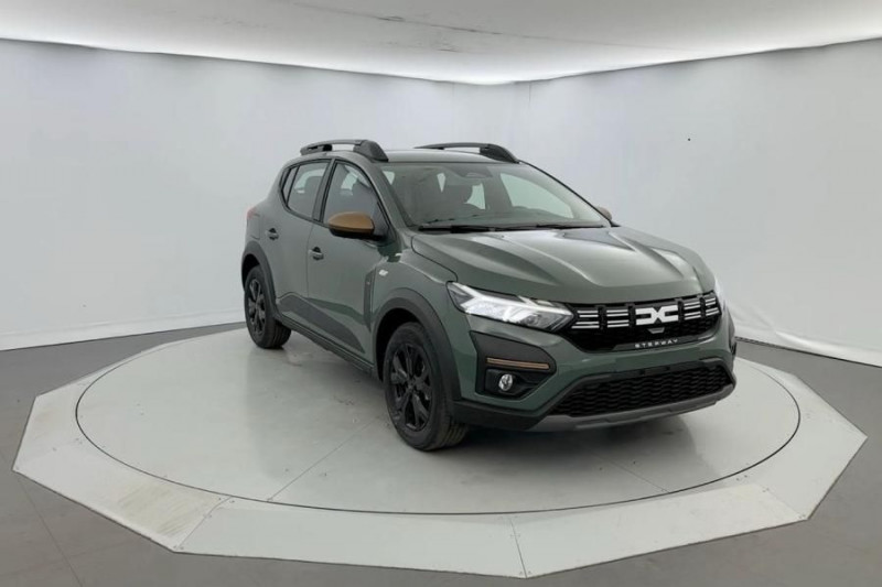 Dacia SANDERO 1.0 TCE 110CH STEPWAY EXTREME -24 Essence KAKI LICHEN Neuf à vendre