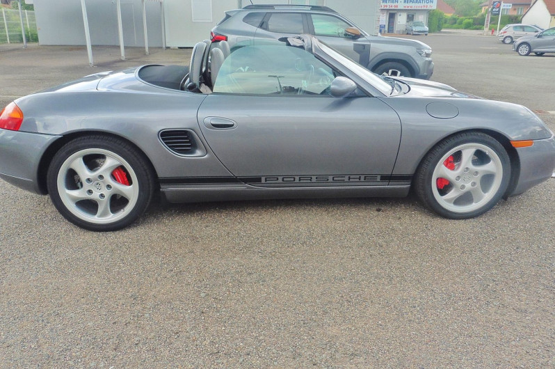 Photo 9 de l'offre de PORSCHE BOXSTER (986) 3.2 S à 24860€ chez CSVO