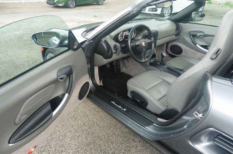 Photo 5 de l'offre de PORSCHE BOXSTER (986) 3.2 S à 24860€ chez CSVO