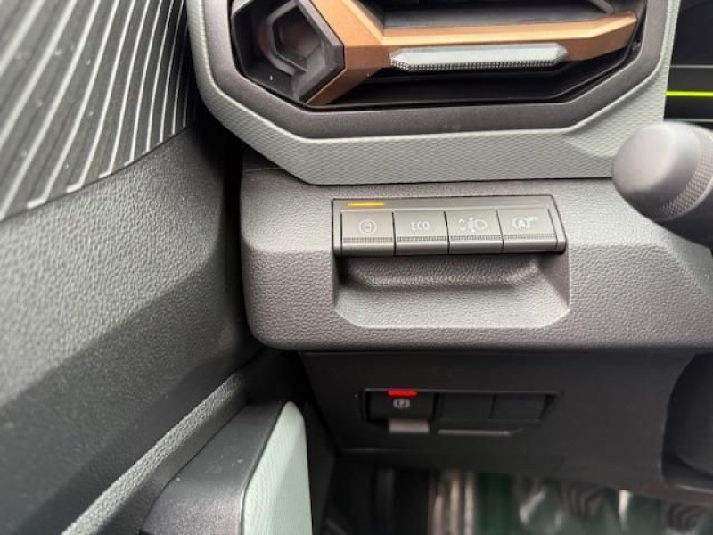 Photo 5 de l'offre de DACIA DUSTER 1.2 TCE MILD HYBRID 130CH EXTREME 4X2 à 25490€ chez CSVO