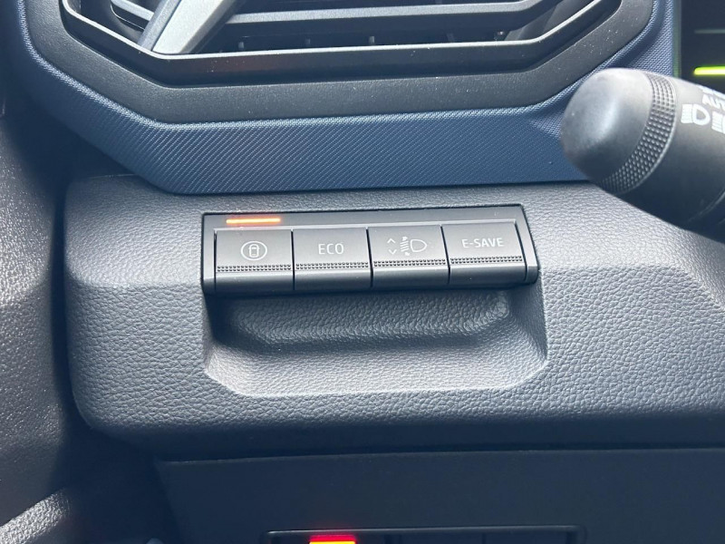 Photo 12 de l'offre de DACIA DUSTER 1.6 HYBRID 140CH JOURNEY à 29980€ chez CSVO