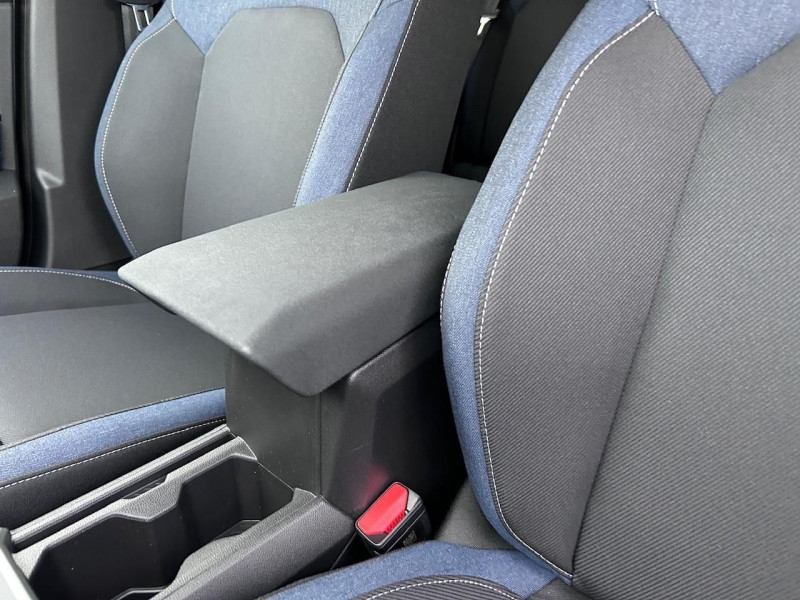 Photo 18 de l'offre de DACIA DUSTER 1.6 HYBRID 140CH JOURNEY à 29980€ chez CSVO