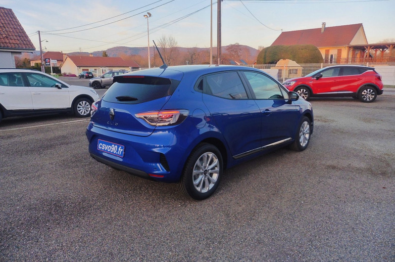 Photo 16 de l'offre de RENAULT CLIO V 1.5 BLUE DCI 100CH EVOLUTION - 24 à 21480€ chez CSVO