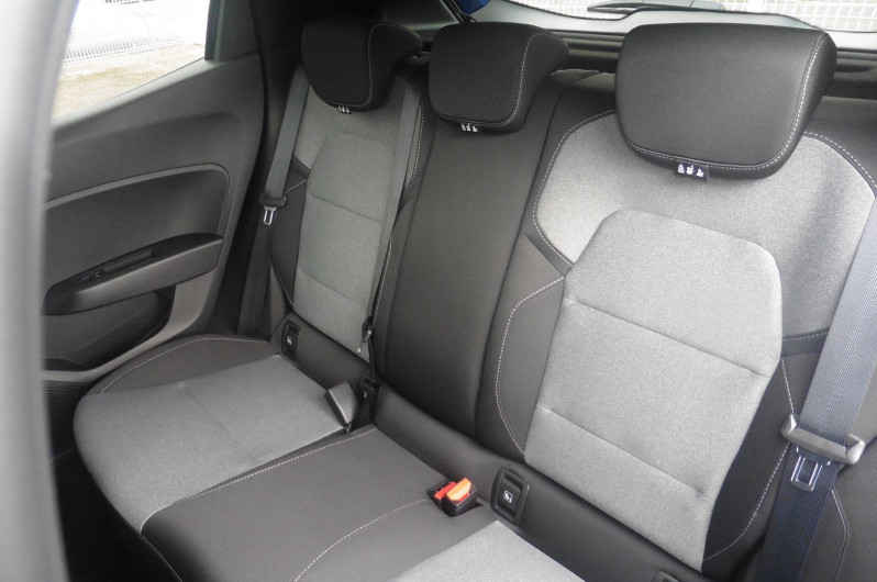 Photo 12 de l'offre de RENAULT CLIO V 1.5 BLUE DCI 100CH EVOLUTION - 24 à 21480€ chez CSVO