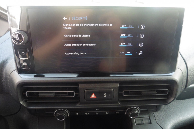 Photo 6 de l'offre de PEUGEOT PARTNER M 650KG BLUEHDI 100CH S&S à 21980€ chez CSVO