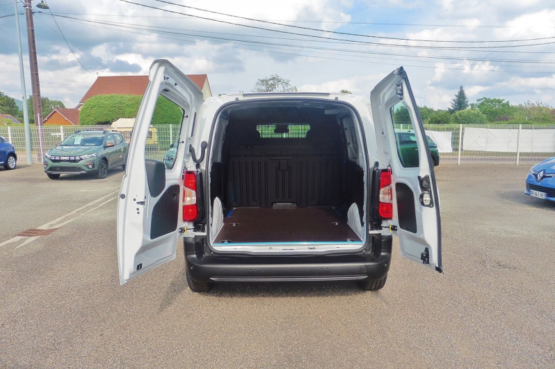Photo 14 de l'offre de PEUGEOT PARTNER M 650KG BLUEHDI 100CH S&S à 21980€ chez CSVO