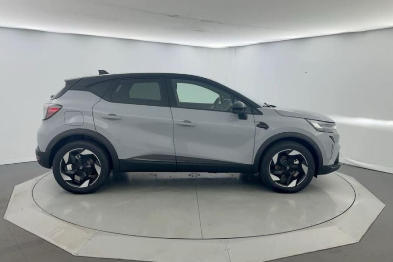 Photo 12 Renault CAPTUR II 1.6 E-TECH FULL HYBRID 145CH TECHNO Hybride GRIS RAFALE/TN en vente chez CSVO Photo 12 de l'offre de RENAULT CAPTUR II 1.6 E-TECH FULL HYBRID 145CH TECHNO à 29480€ chez CSVO