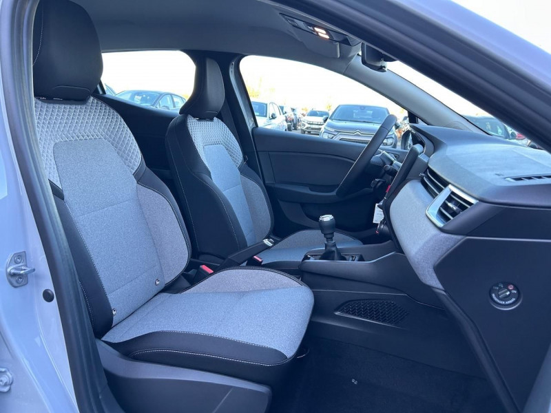 Photo 8 de l'offre de RENAULT CLIO V 1.5 BLUE DCI 100CH EVOLUTION - 24 à 20480€ chez CSVO