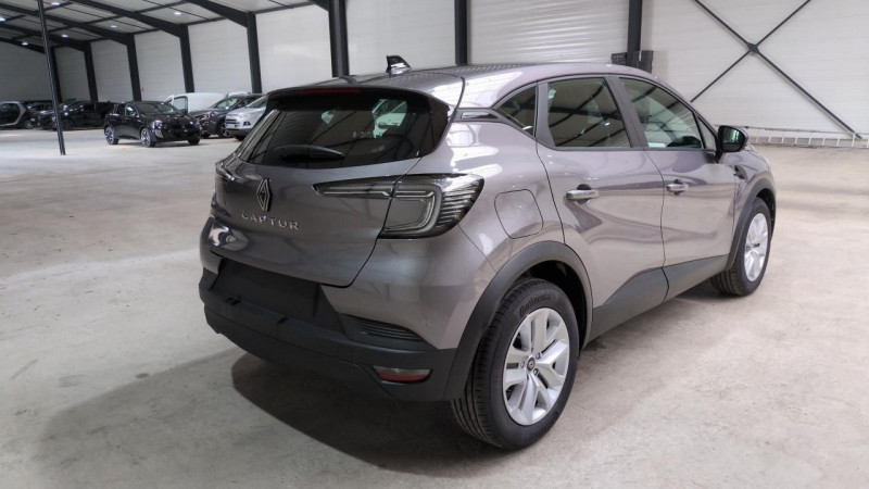 Photo 12 de l'offre de RENAULT CAPTUR II 1.0 TCE 90CH EVOLUTION à 21490€ chez CSVO
