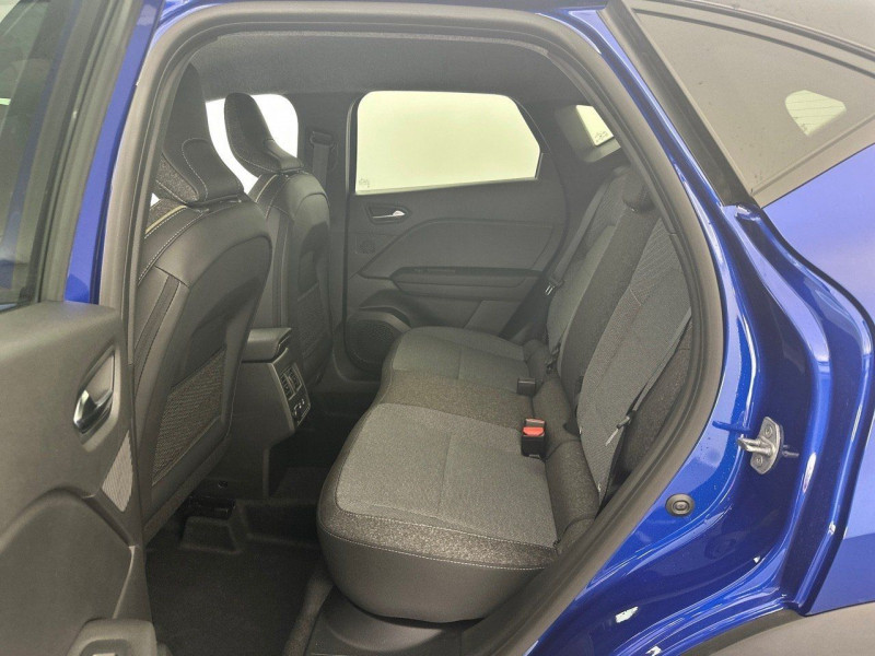 Photo 11 Renault CAPTUR II 1.6 E-TECH FULL HYBRID 145CH TECHNO Hybride BLEU IRON/TN en vente chez CSVO Photo 11 de l'offre de RENAULT CAPTUR II 1.6 E-TECH FULL HYBRID 145CH TECHNO à 29480€ chez CSVO
