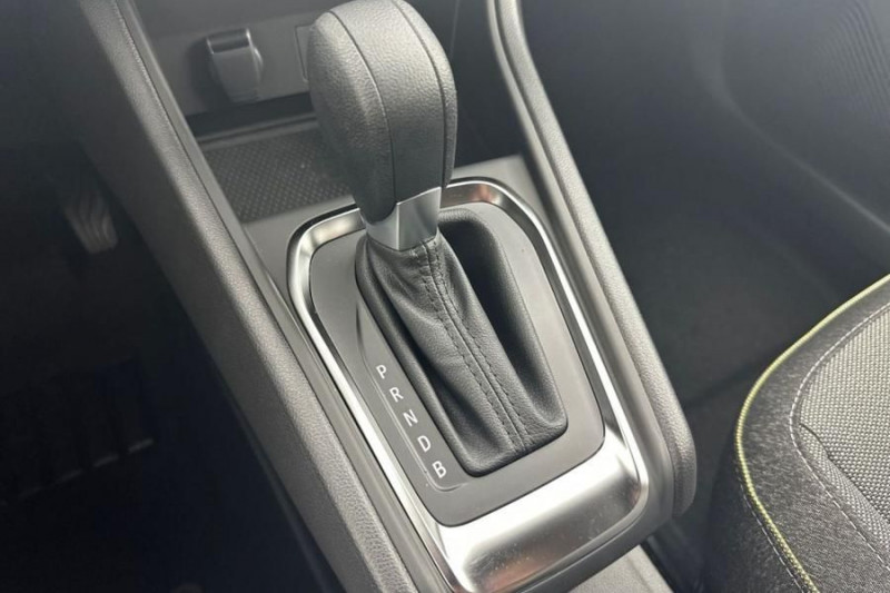 Photo 9 Renault CAPTUR II 1.6 E-TECH FULL HYBRID 145CH TECHNO Hybride GRIS RAFALE/TN en vente chez CSVO Photo 9 de l'offre de RENAULT CAPTUR II 1.6 E-TECH FULL HYBRID 145CH TECHNO à 29480€ chez CSVO