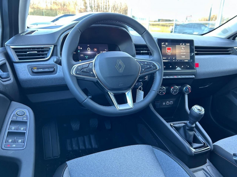 Photo 6 de l'offre de RENAULT CLIO V 1.5 BLUE DCI 100CH EVOLUTION - 24 à 20480€ chez CSVO