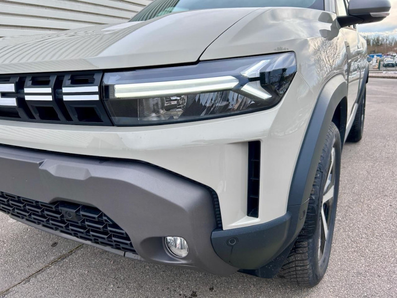 Photo 3 de l'offre de DACIA DUSTER 4X4 1.2 TCE MILD HYBRID 130CH JOURNEY 4X4 à 28990€ chez CSVO