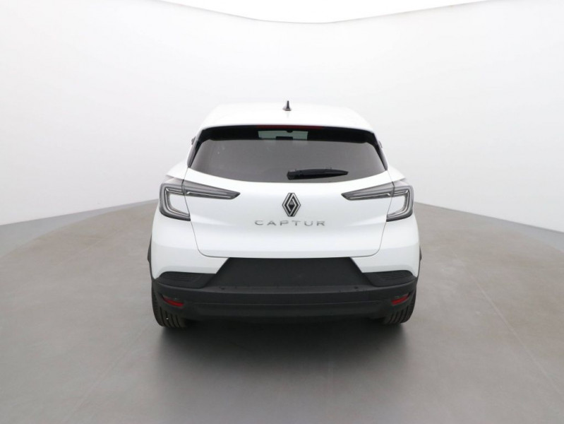 Photo 14 de l'offre de RENAULT CAPTUR II 1.3 TCE MILD HYBRID 140CH TECHNO à 24990€ chez CSVO