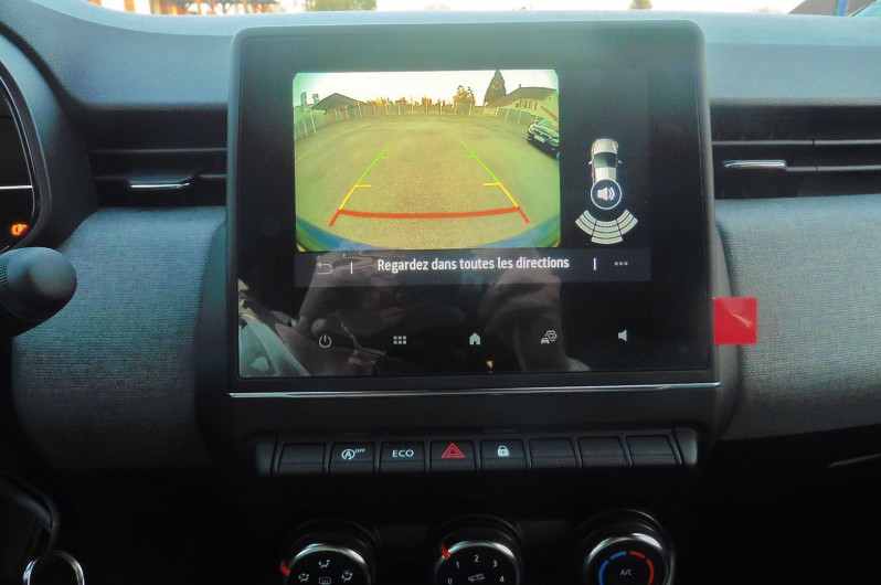 Photo 9 de l'offre de RENAULT CLIO V CAMERA GPS+ROUE DE SECOURS 1.5 BLUE DCI 100CH EVOLUTION - 24 à 20630€ chez CSVO