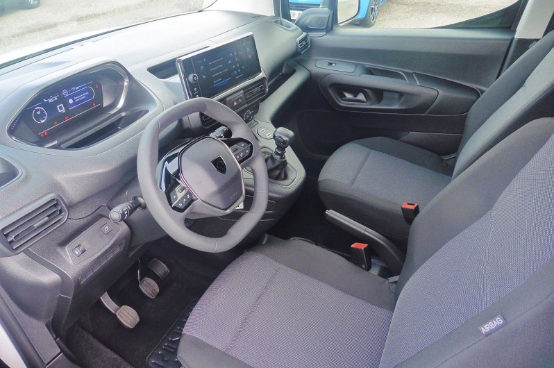 Photo 3 de l'offre de PEUGEOT PARTNER 20 760 TTC M 650KG BLUEHDI 100CH S&S à 17300€ chez CSVO