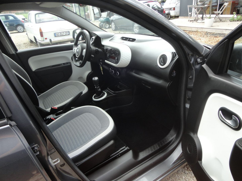 Photo 11 de l'offre de RENAULT TWINGO III 0.9 TCE 95CH INTENS - 20 à 10900€ chez TPL AUTO