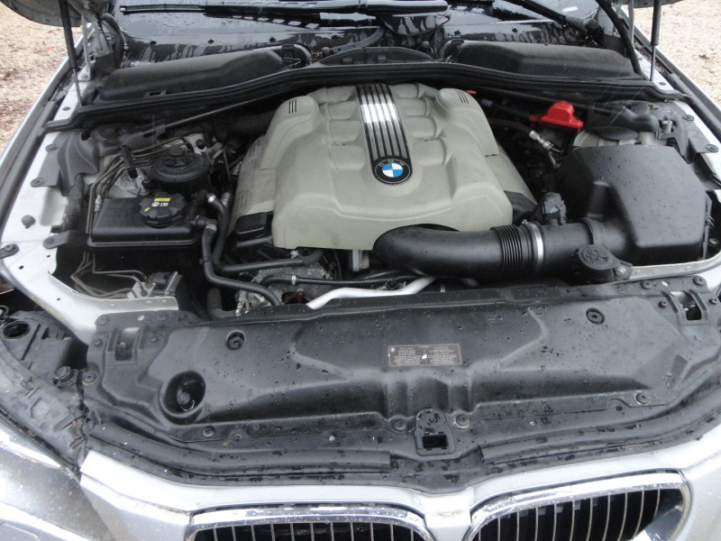 Photo 5 de l'offre de BMW SERIE 5 (E60) 545IA 333CH LUXE à 11500€ chez TPL AUTO