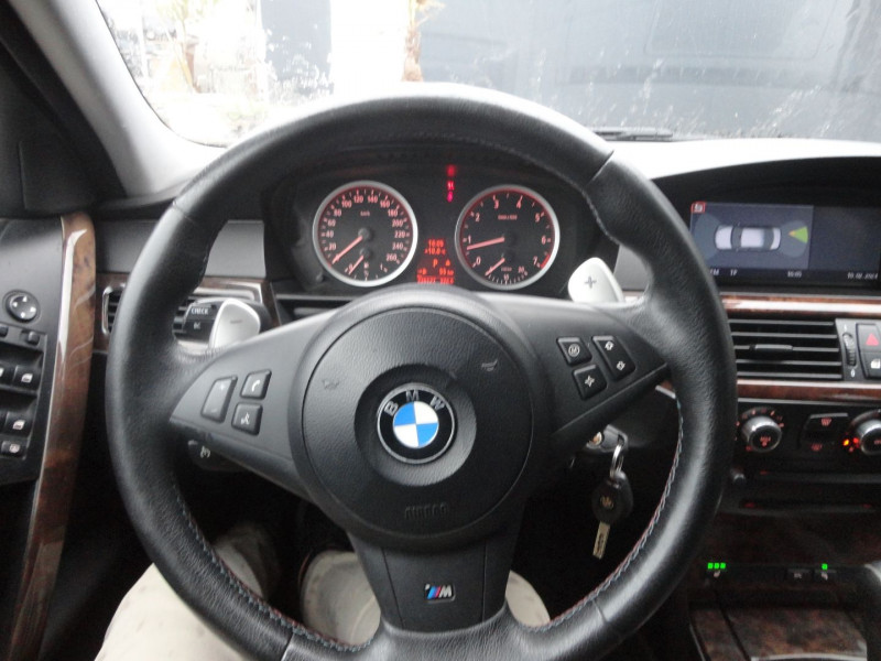 Photo 7 de l'offre de BMW SERIE 5 (E60) 545IA 333CH LUXE à 11500€ chez TPL AUTO
