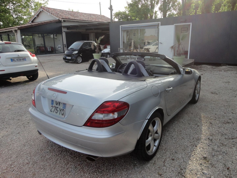 Photo 12 de l'offre de MERCEDES-BENZ CLASSE SLK 350 à 22500€ chez TPL AUTO