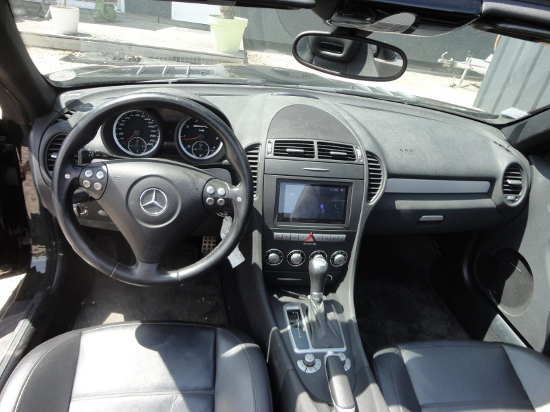 Photo 10 de l'offre de MERCEDES-BENZ CLASSE SLK 55 AMG 7GTRO à 38900€ chez TPL AUTO