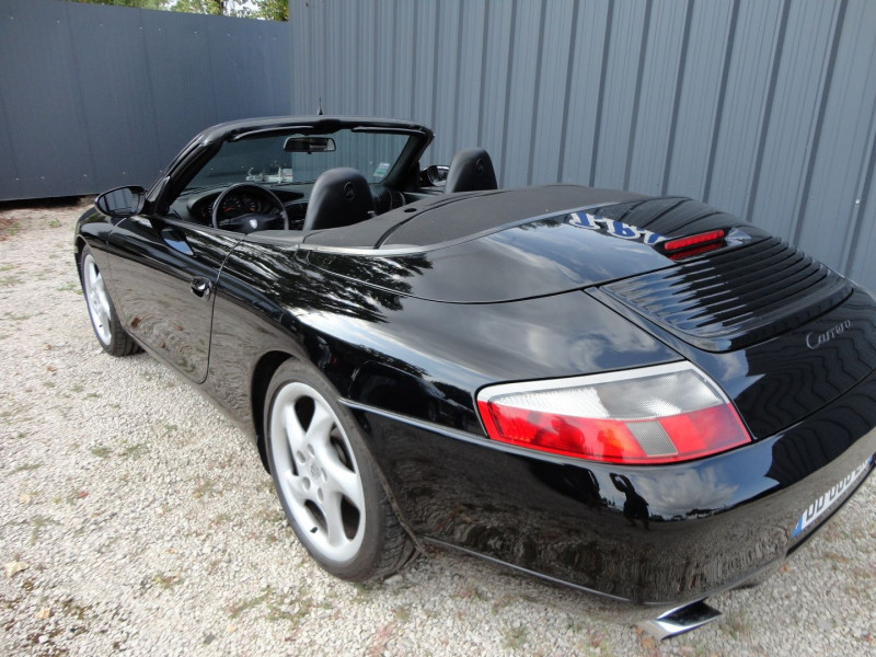 Photo 7 de l'offre de PORSCHE 911 CABRIOLET (996) 300CH CARRERA BV6 à 34900€ chez TPL AUTO