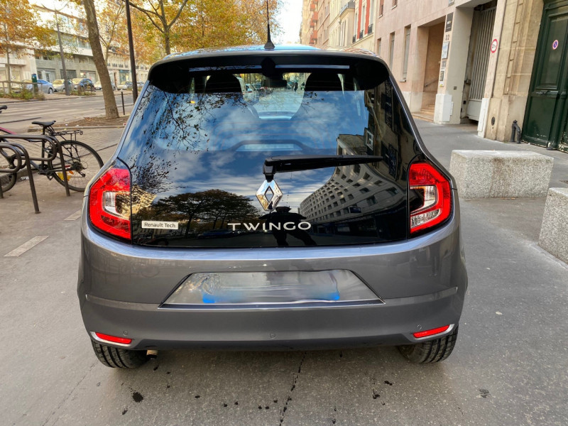 Photo 6 de l'offre de RENAULT TWINGO III 0.9 TCE 95CH ZEN - 20 à 11990€ chez Iptrans Auto Paris