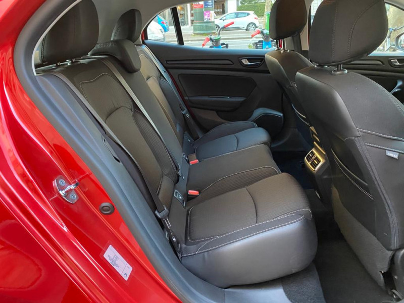 Photo 8 de l'offre de RENAULT MEGANE IV 1.2 TCE 130CH ENERGY LIMITED à 15990€ chez Iptrans Auto Paris