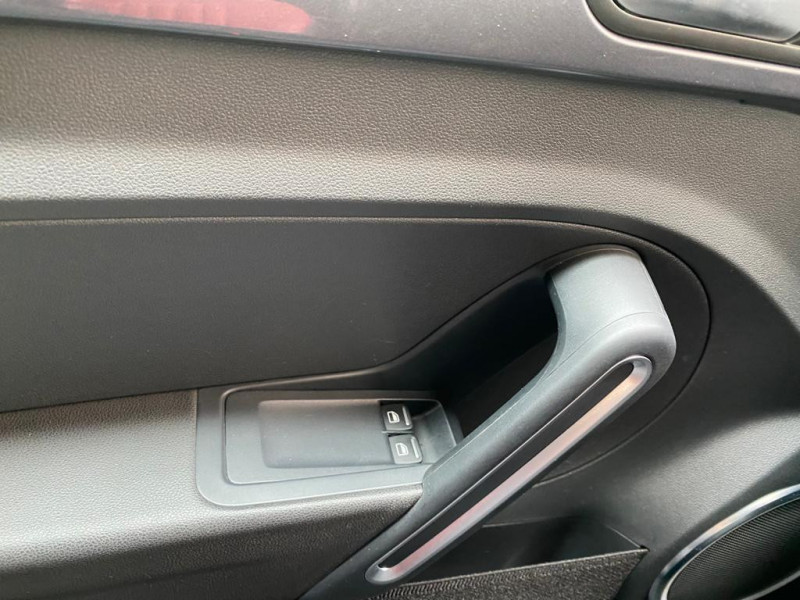 Photo 13 de l'offre de VOLKSWAGEN COCCINELLE 1.2 TSI 105CH à 14990€ chez Iptrans Auto Paris